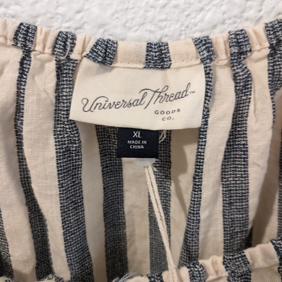 NWT Universal  Threads Cream Striped Dress XL - Picture 3 of 5
